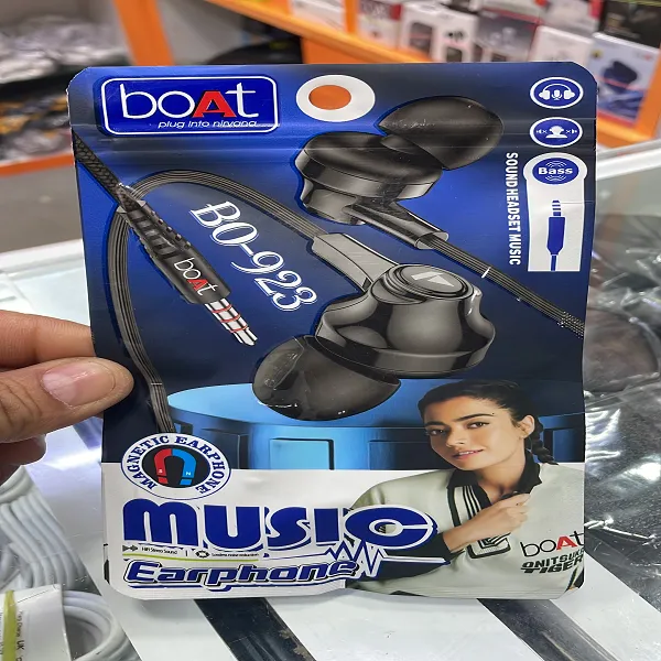 boAt BO-923 Magnetic In-Ear Earphones – Extra Bass, Mic, Magnetic Clip (Wired)